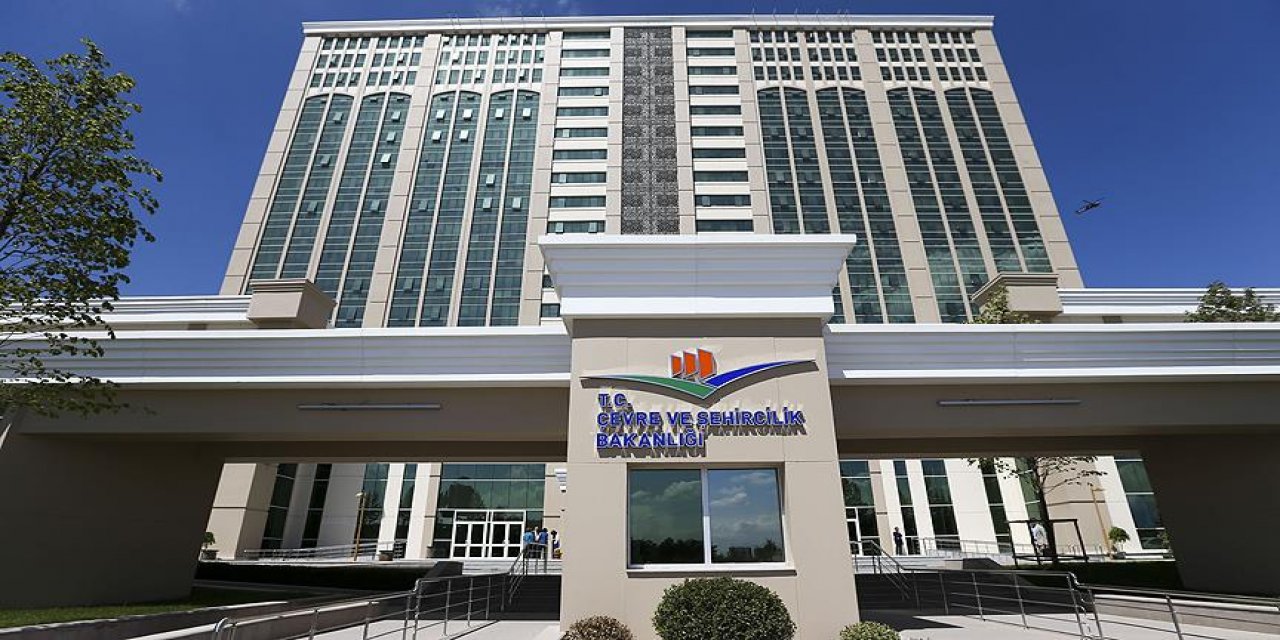 Çevre ve Şehircilik Bakanlığı, AKP'li belediyenin talanına sessiz kalmış