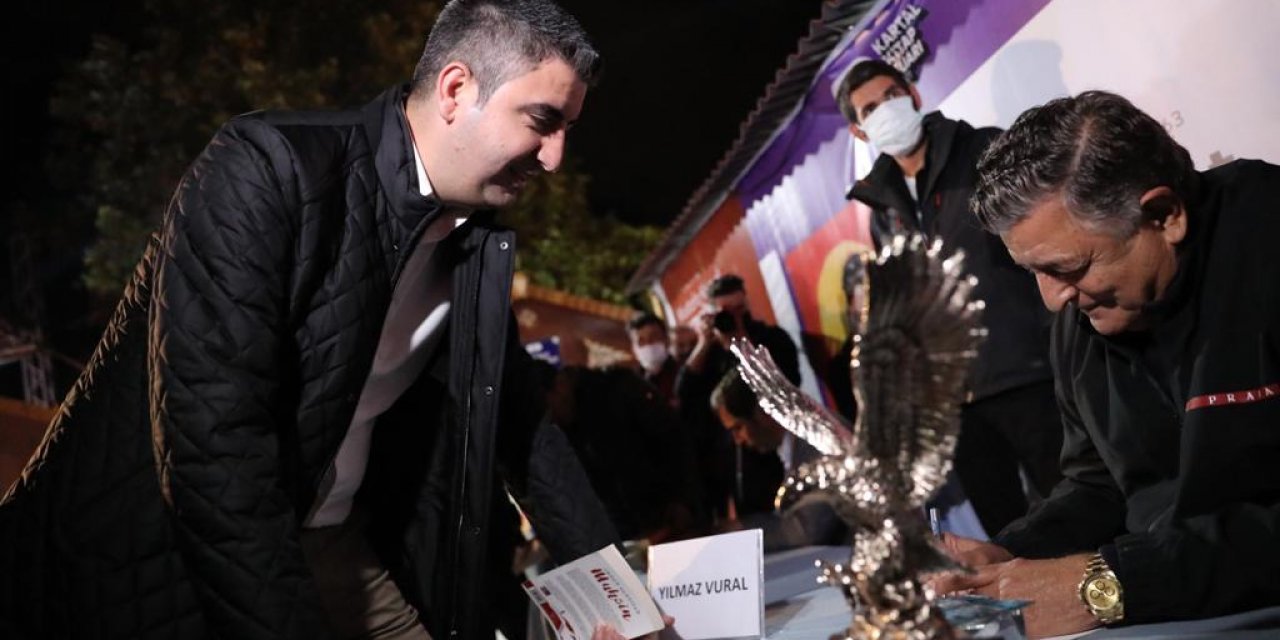 Kartal Kitap Fuarı 5. gününde ünlü konukların söyleşilerine sahne oldu