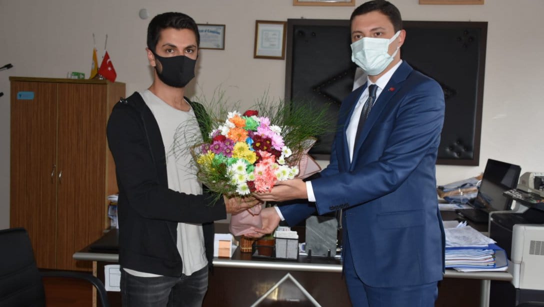 Öğretmeni sınıftan kovan kaymakam özür diledi: 'Sizden özür diliyor ve helallik istiyorum'