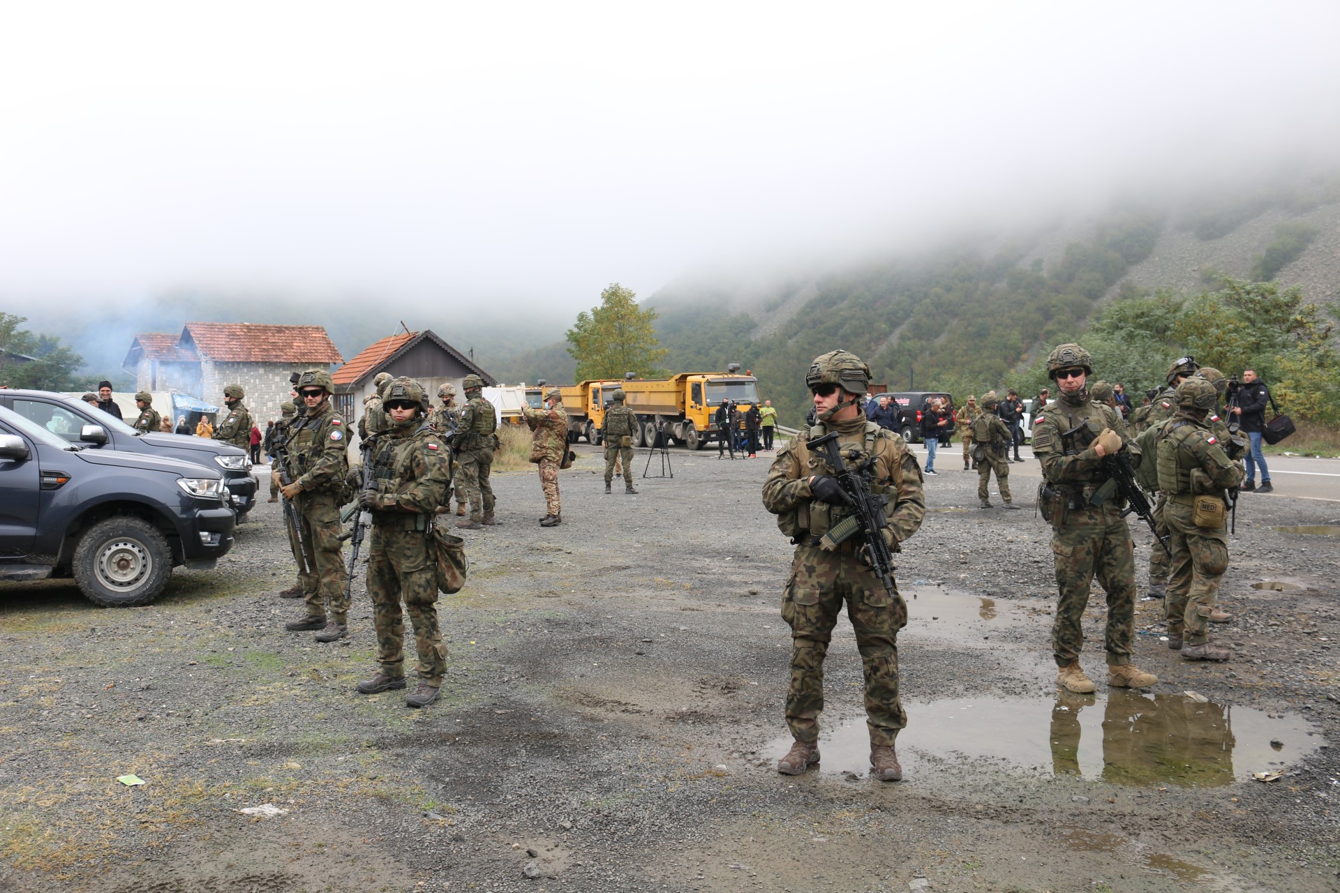 Kosova ve Sırbistan anlaşma sağladı: İki ülke birliklerini geri çekti