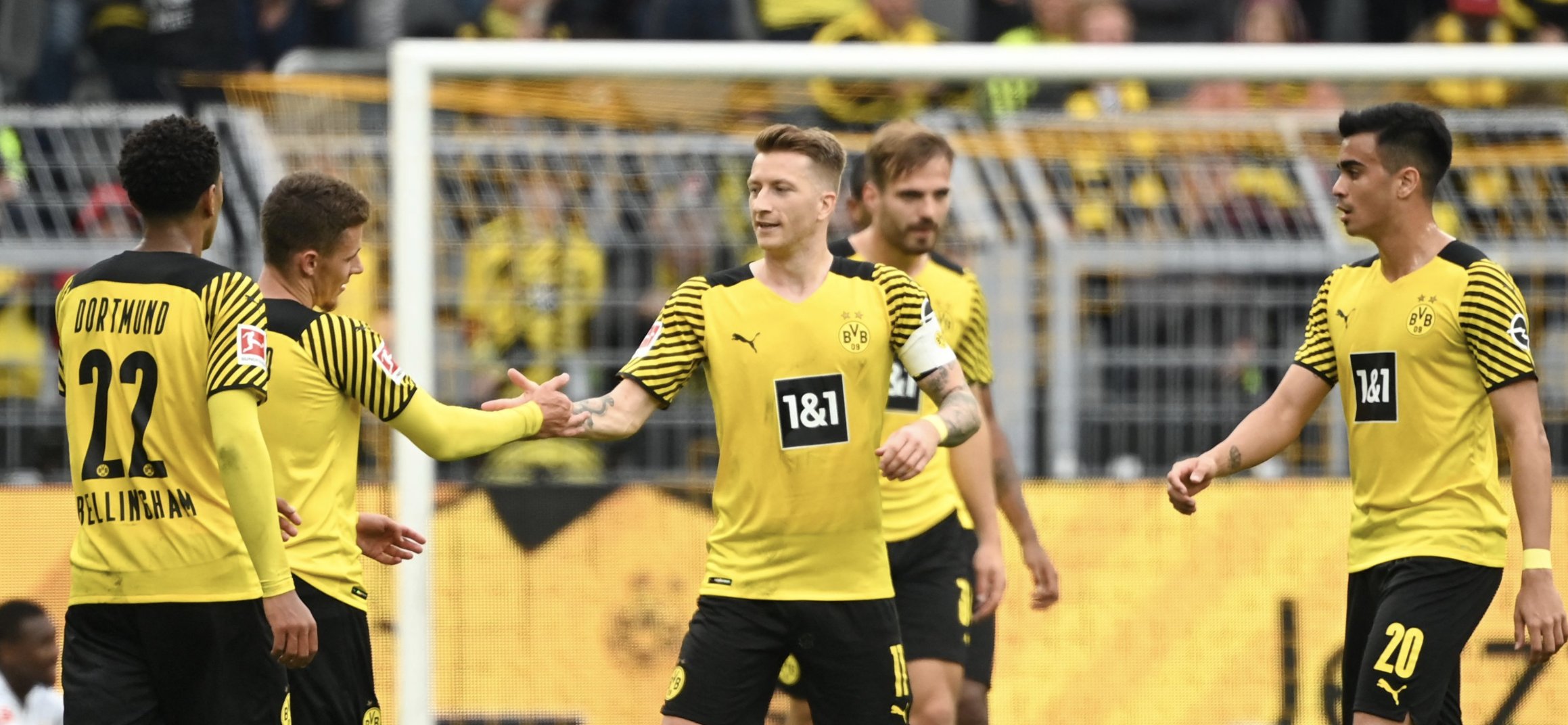 Dortmund evinde Augsburg'u 2 golle geçti