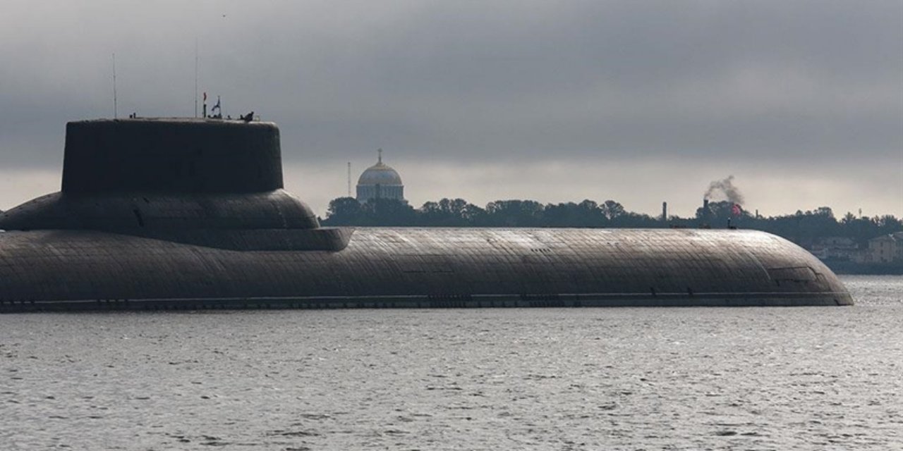 Rusya'dan hipersonik füze atışı: Nükleer denizaltıdan fırlattı