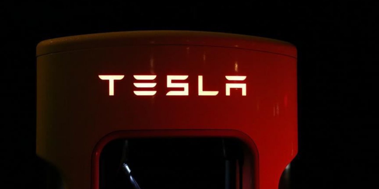 Tesla 137 milyon dolar ırkçılık tazminatı ödeyecek