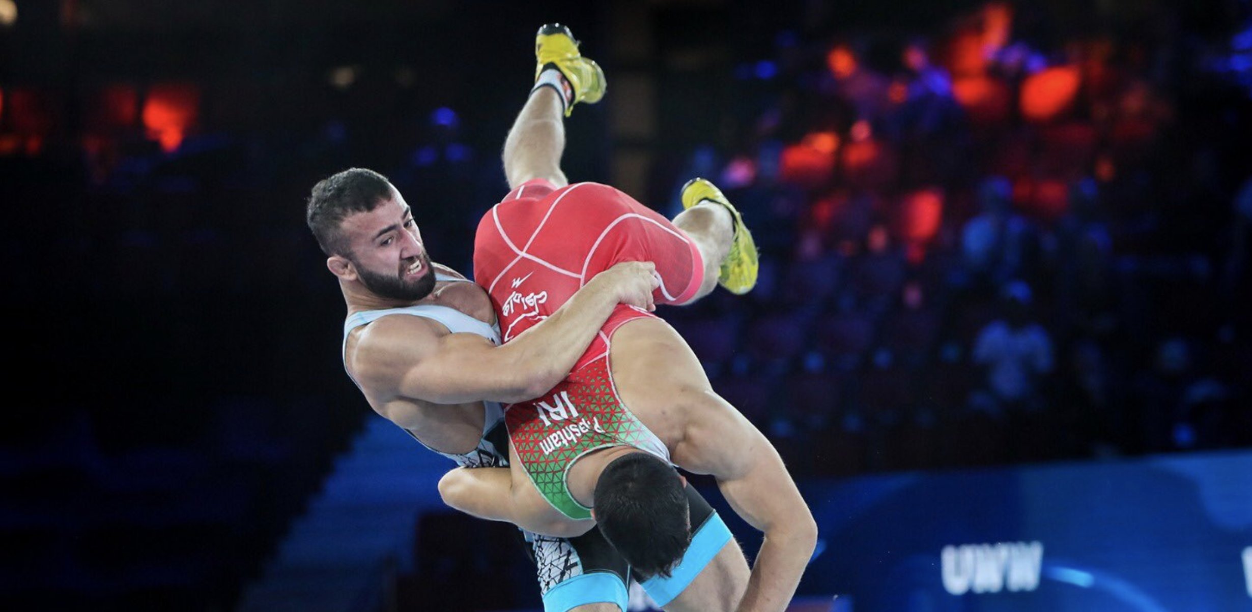 Milli güreşçi Burhan Akbudak dünya ikincisi