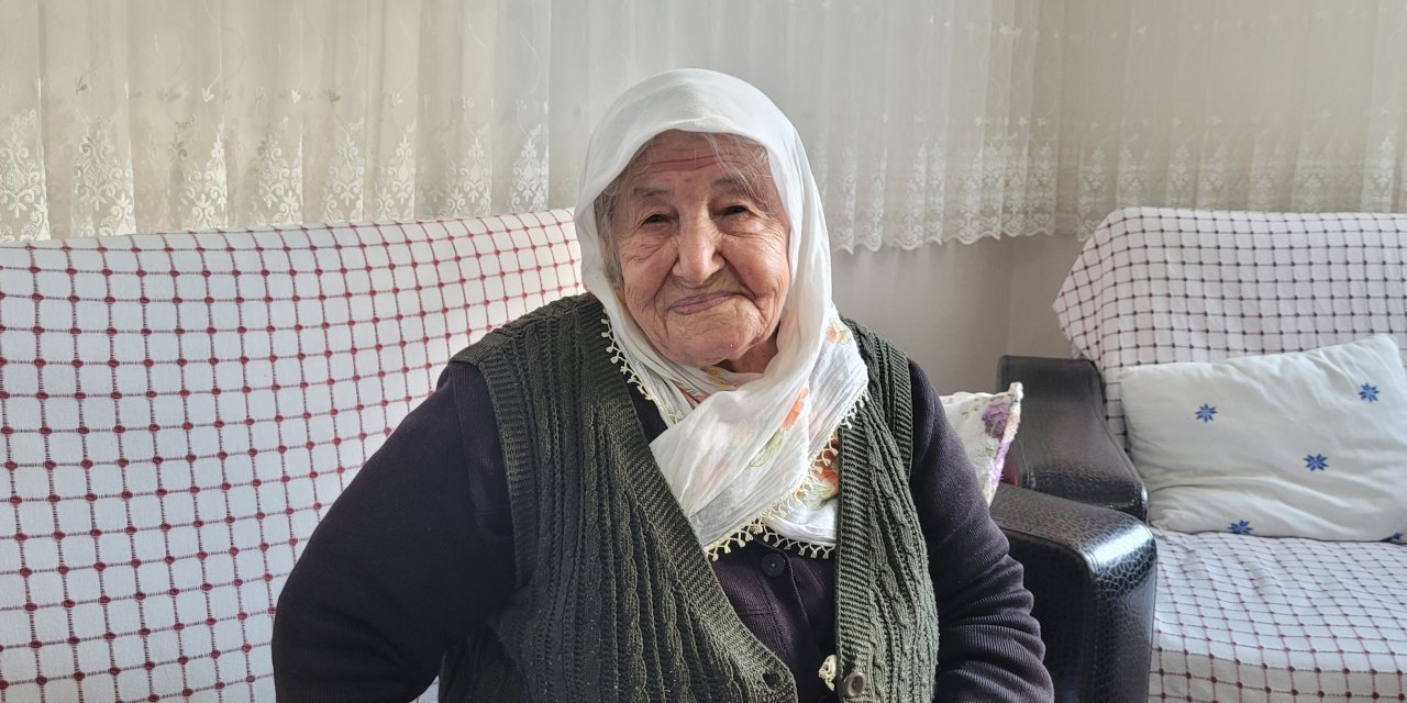 106 yaşında koronavirüsü yenen Nuriye Özkan: Sağlığımı aşıya borçluyum