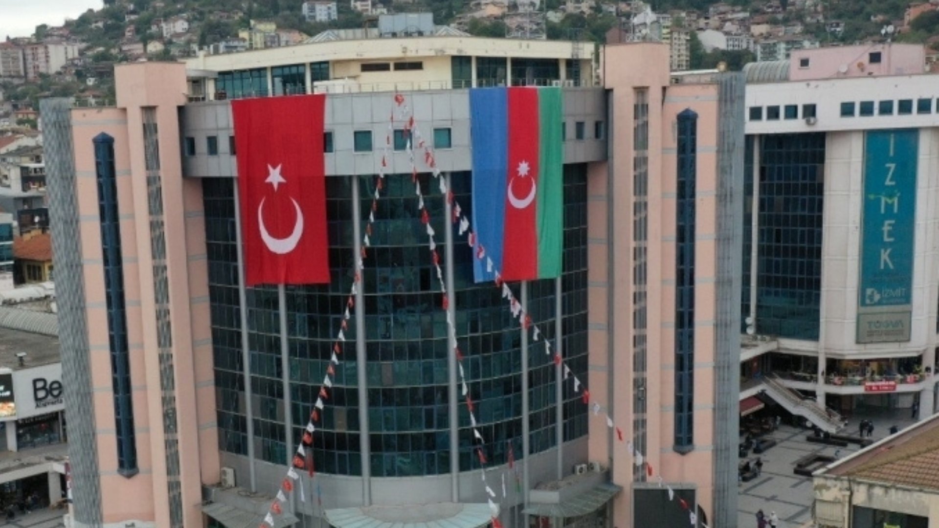 İzmit'te Belsa Plaza 'yok pahasına' satıldı: İhbar ediyorum bu ihalede rant var