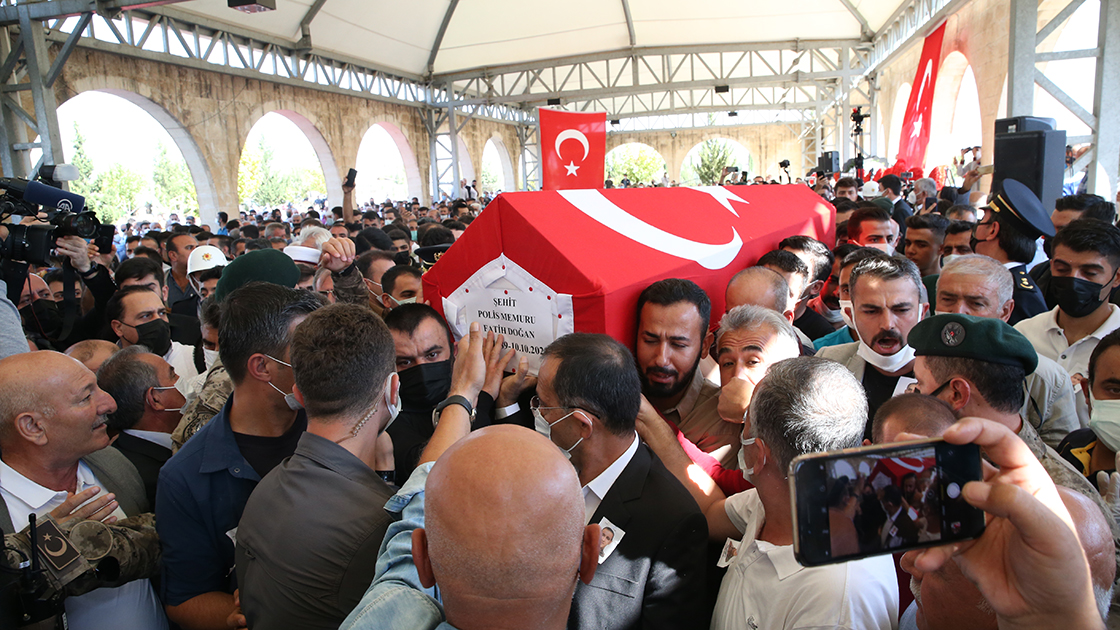 Fırat Kalkanı Harekatı şehitleri son yolculuklarına uğurlandı