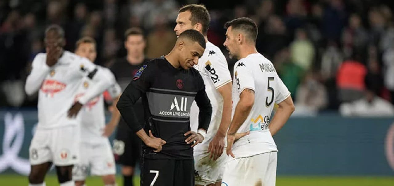 PSG, 1-0 geriye düştüğü maçı 2-1 kazandı