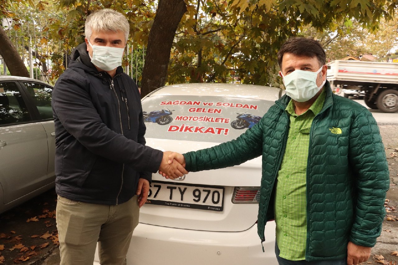 Şikayetini geri almak için tek şart sundu: "Sağdan ve soldan gelen motosiklete dikkat"