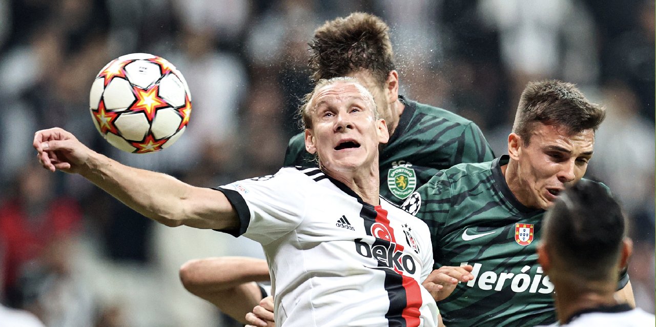 Beşiktaş, Sporting Lizbon'a farklı yenildi: 4-1