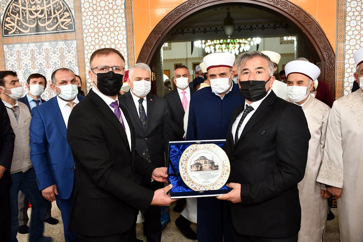 Atatürk'e 'kafir' ve 'zalim' diyen Demirkan terfi ettirildi