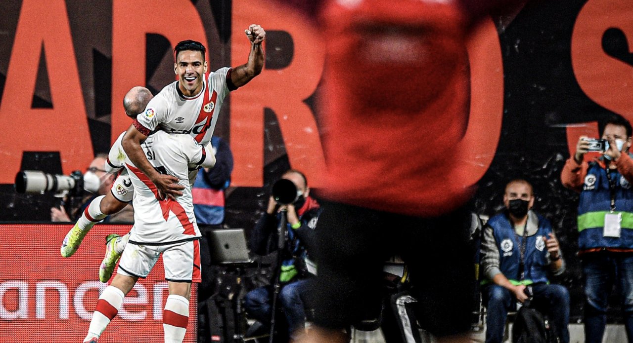 Eski Galatasaraylı Falcao Barcelona'yı yıktı