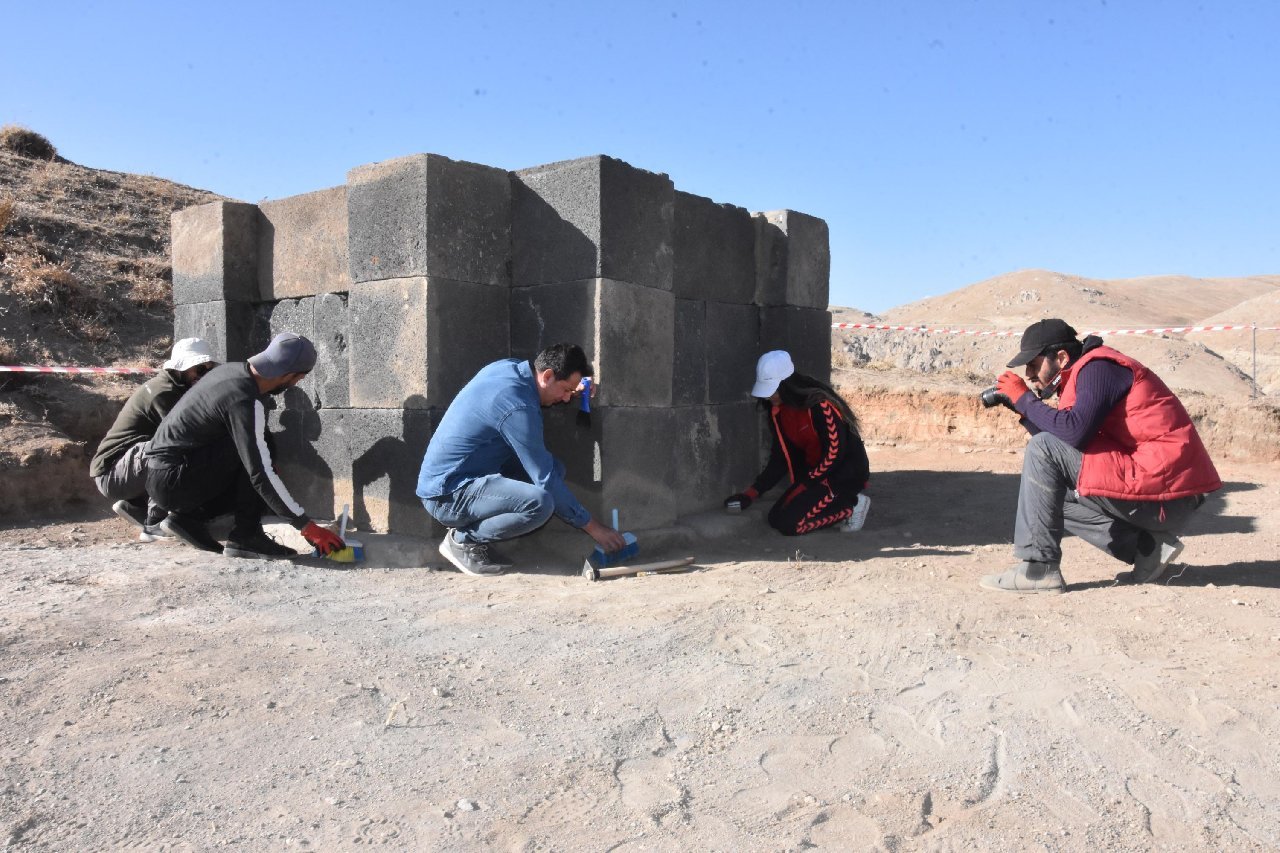 Urartu dönemine ait Kef Kalesi'nde kazılar yeniden başladı