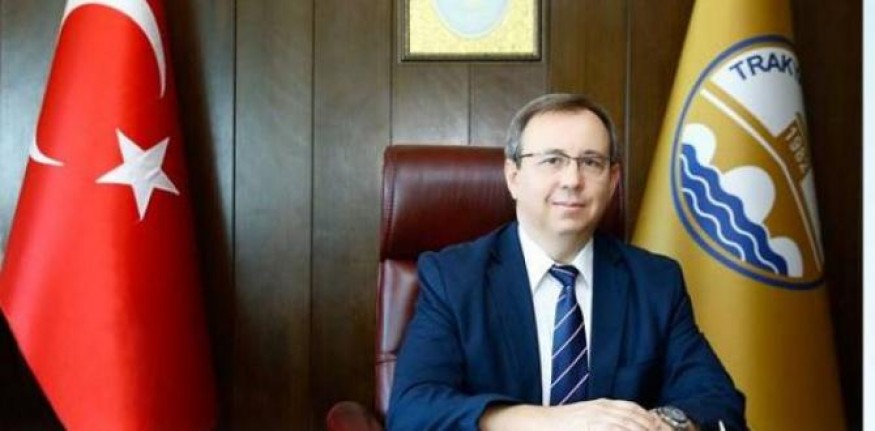 Rektör, 'baldız' kadrosunu savundu