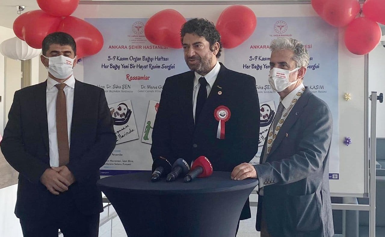 Hakan Taşıyan: Organ nakliyle hayata döndüm