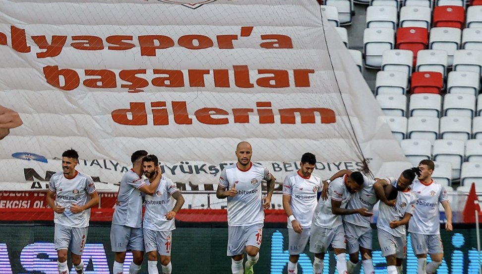 Altay 3 puana hasret kaldı, Antalyaspor seriye bağladı
