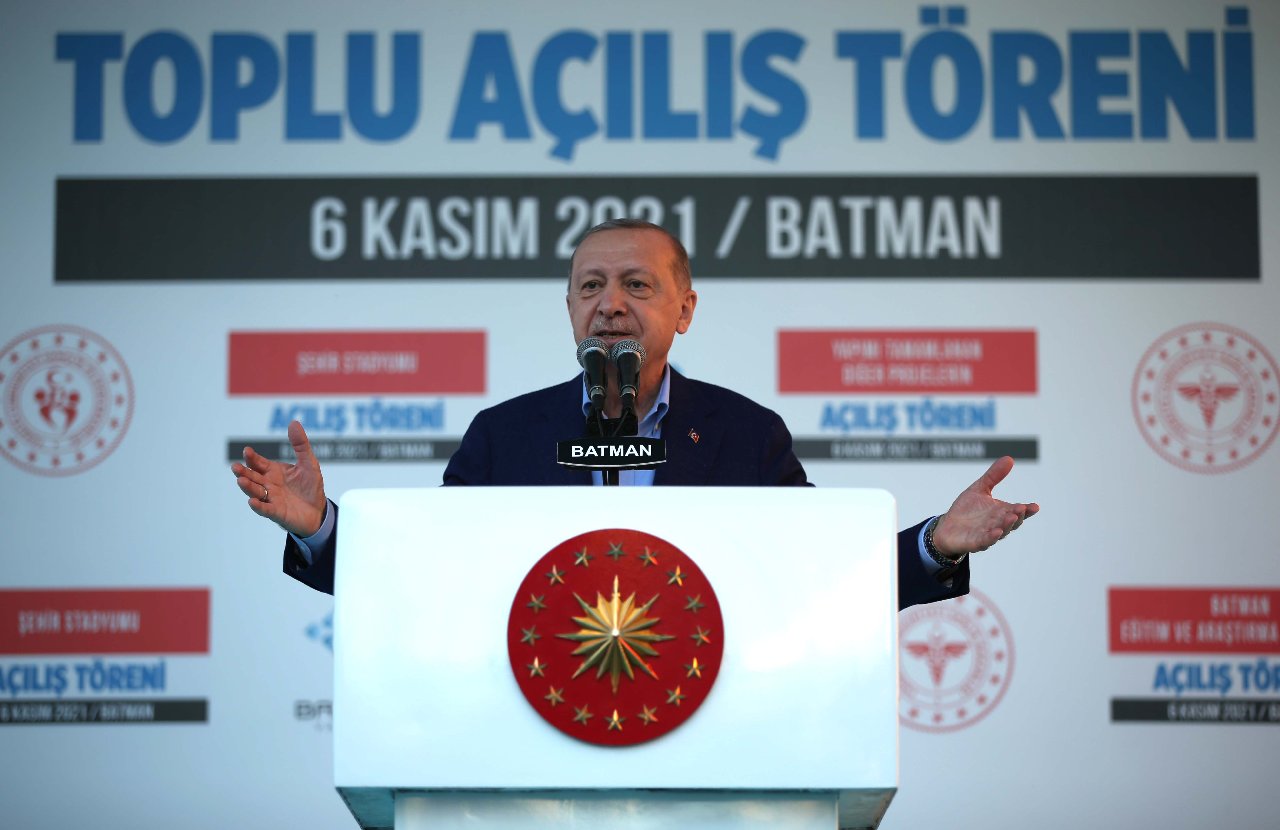 Erdoğan: Ülkeyi PKK'nın kuklası, HDP'nin siyasi tasallutundan kurtaracağız