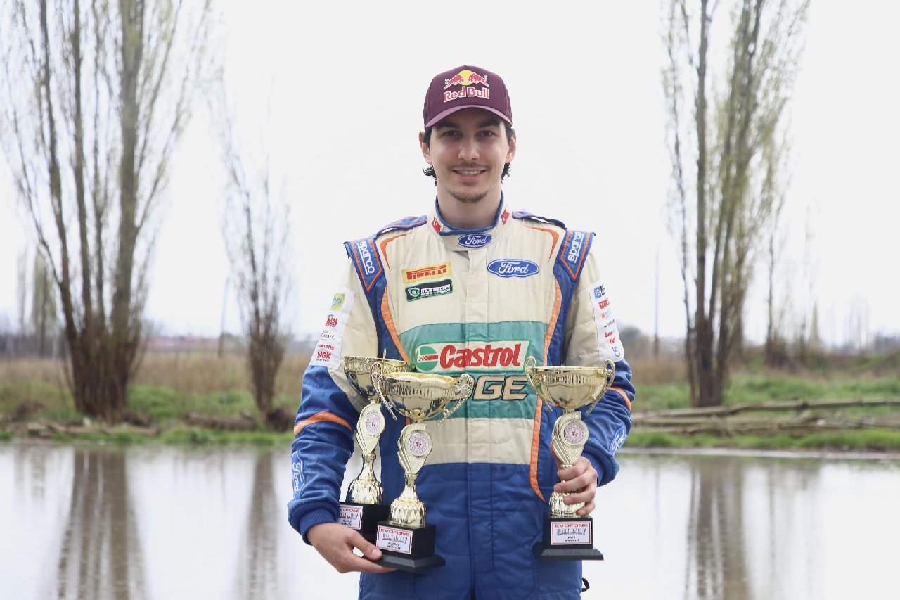 Ali Türkkan'dan rallide tarihi başarı