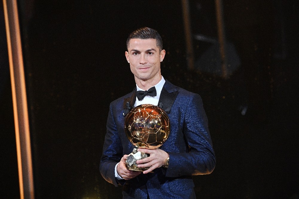 Cristiano Ronaldo çok "mütevazi": Futbol tarihinin en iyi futbolcusu benim
