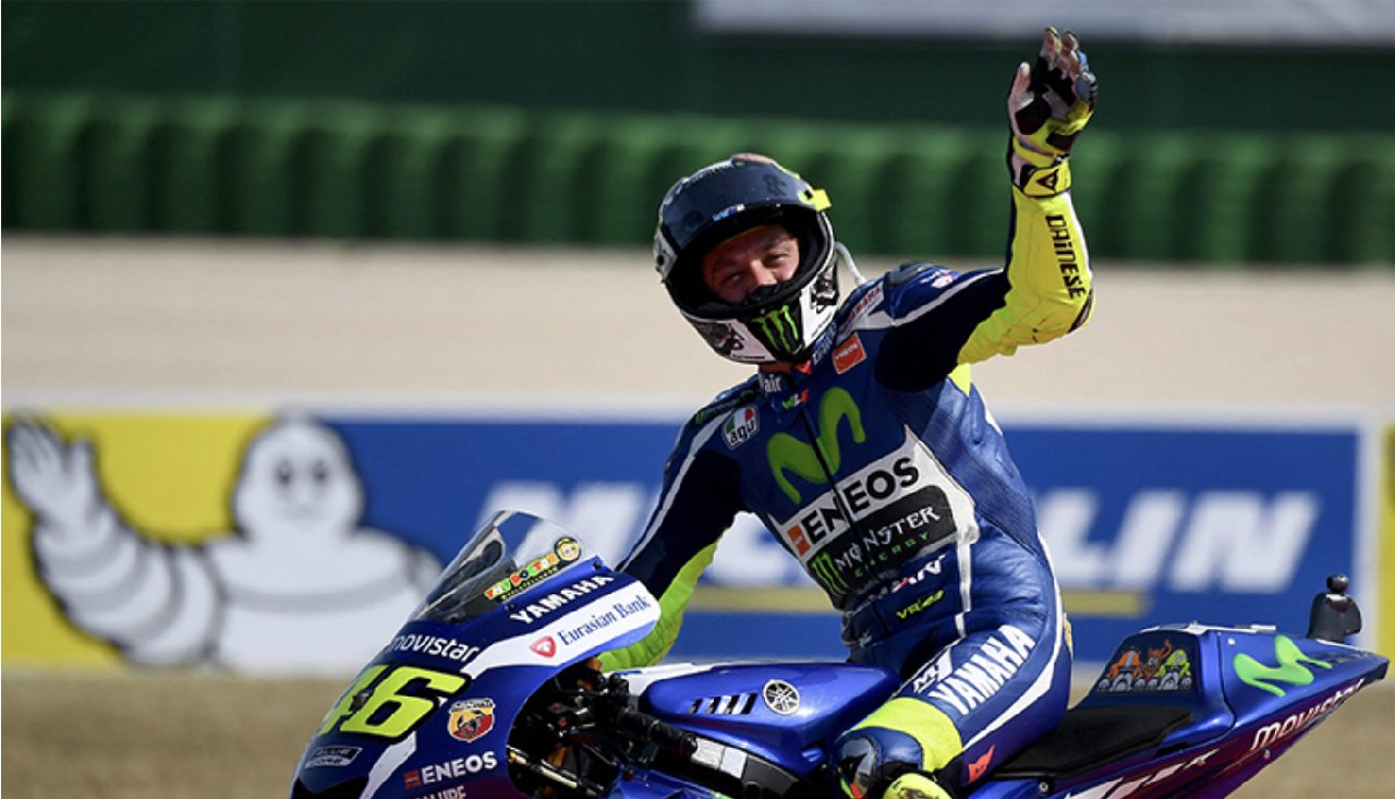 "The Doctor" lakaplı MotoGP efsanesi Valentino Rossi, pistlere veda etti