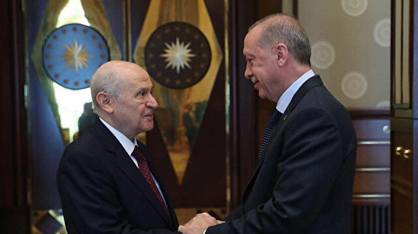 AKP, Cumhurbaşkanlığı barajını tartışmaya açtı