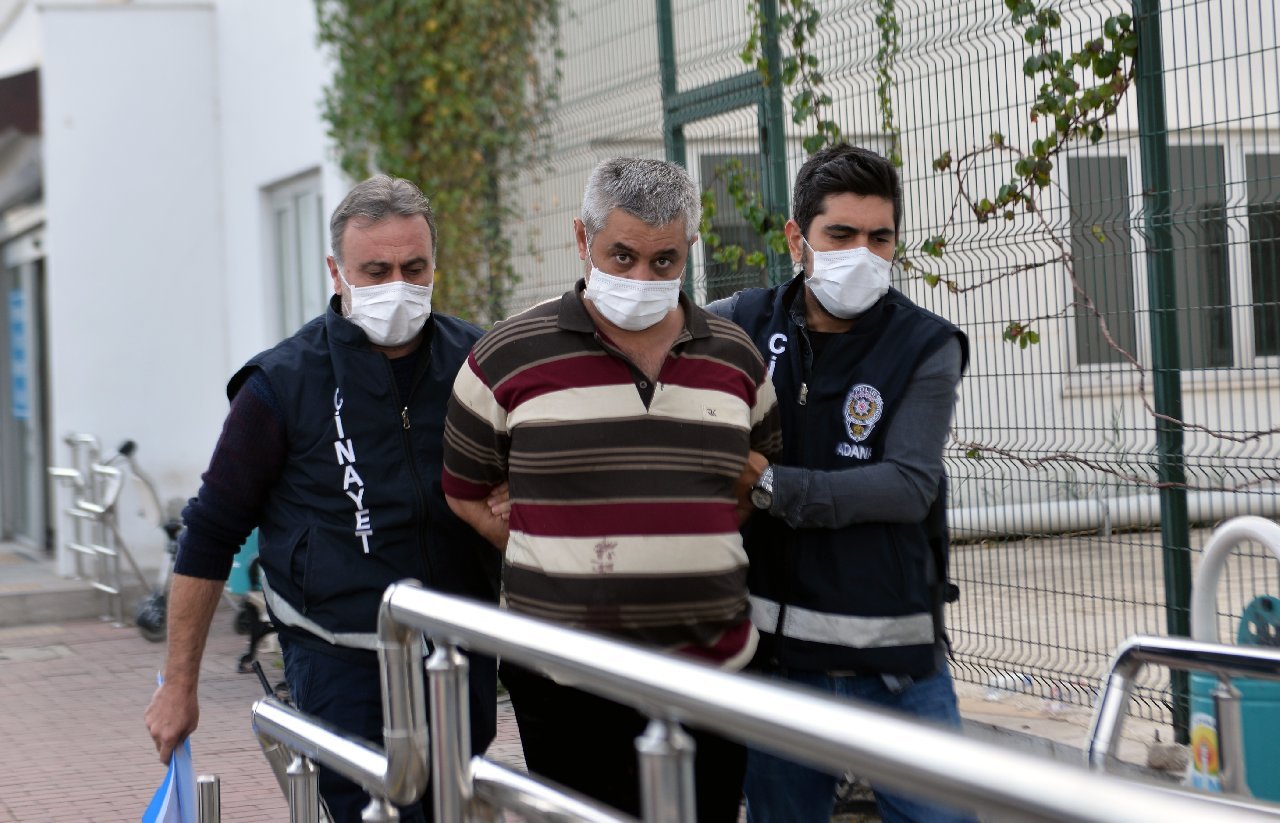 Babasını satırla öldürdü; ‘Oyun oynuyorduk’ dedi