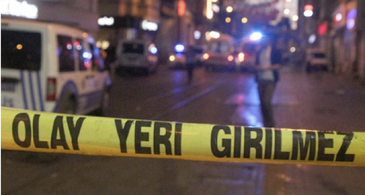 Adana'da yolda yürürken bıçaklandı, hastaneye kaldırıldı