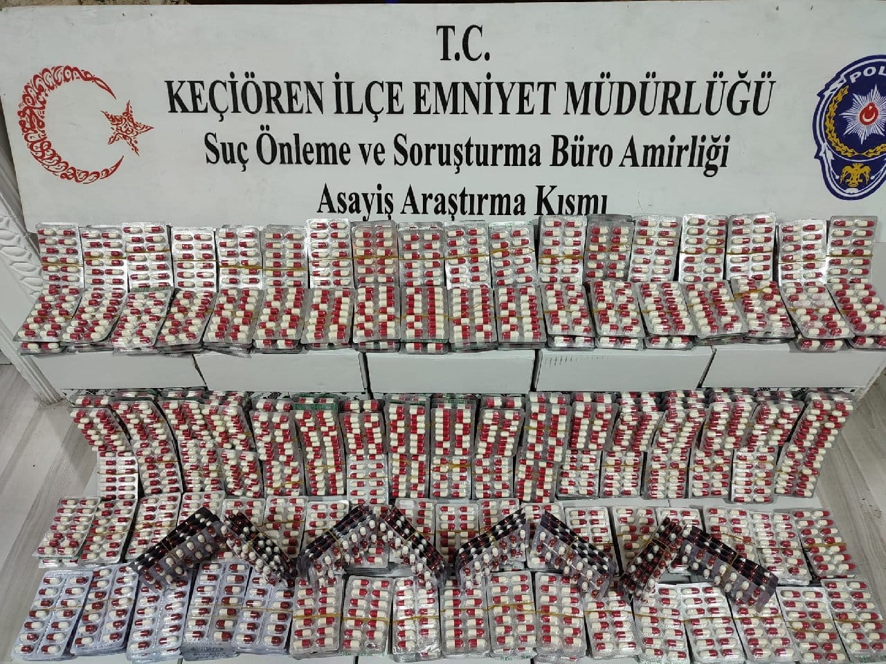 Ankara'da 3 kişi, 7 bin uyuşturucu hapla yakalandı