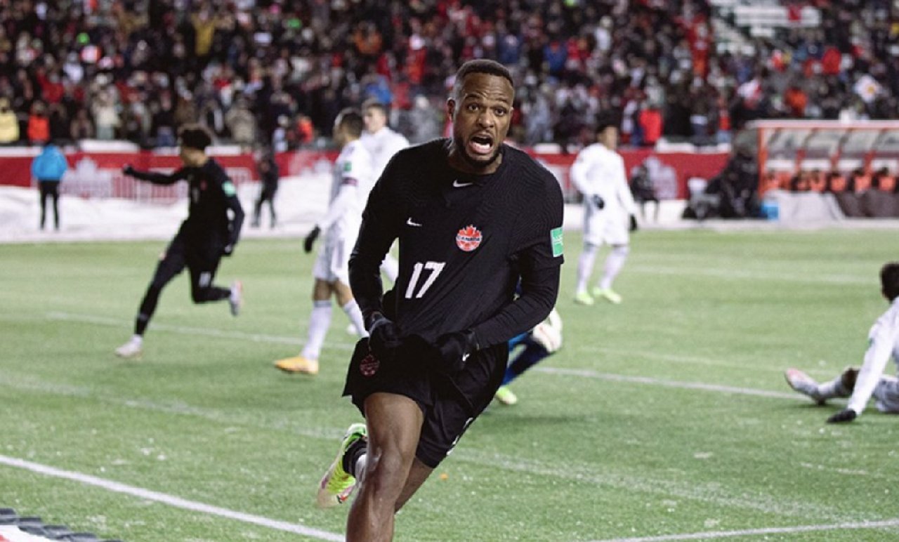 Cyle Larin Ronaldo ve Messi'yi geçti