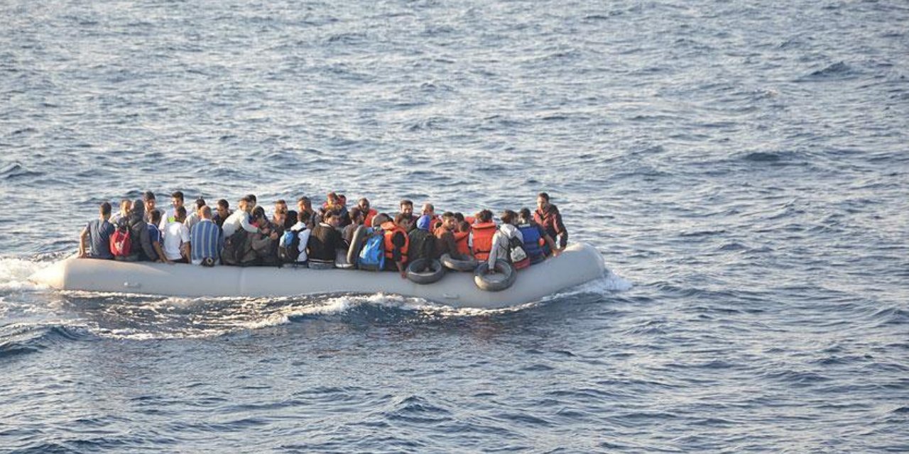 Akdeniz'i geçmeye çalışan 10 göçmen hayatını kaybetti