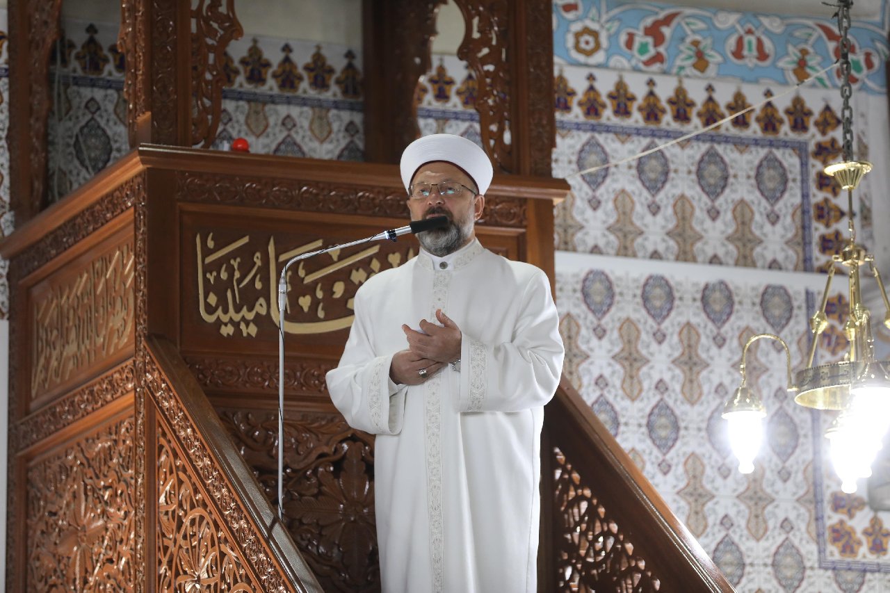 Ali Erbaş: Her geçen gün daha fazla şahit olduğumuz kadına şiddet vicdanlarımızı yaralıyor