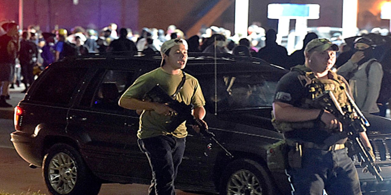 ABD'de mahkeme jürisi, ırkçılık karşıtı iki kişiyi öldüren Rittenhouse'ı akladı