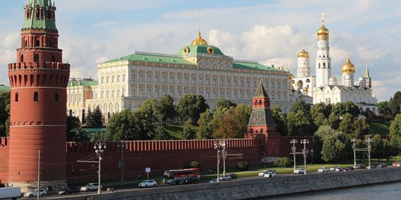 Kremlin: Putin, Aliyev ve Paşinyan Soçi'de bir araya gelecek