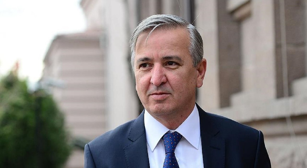 Eski AKP'li vekil: Bir felaketin kıyısındayız