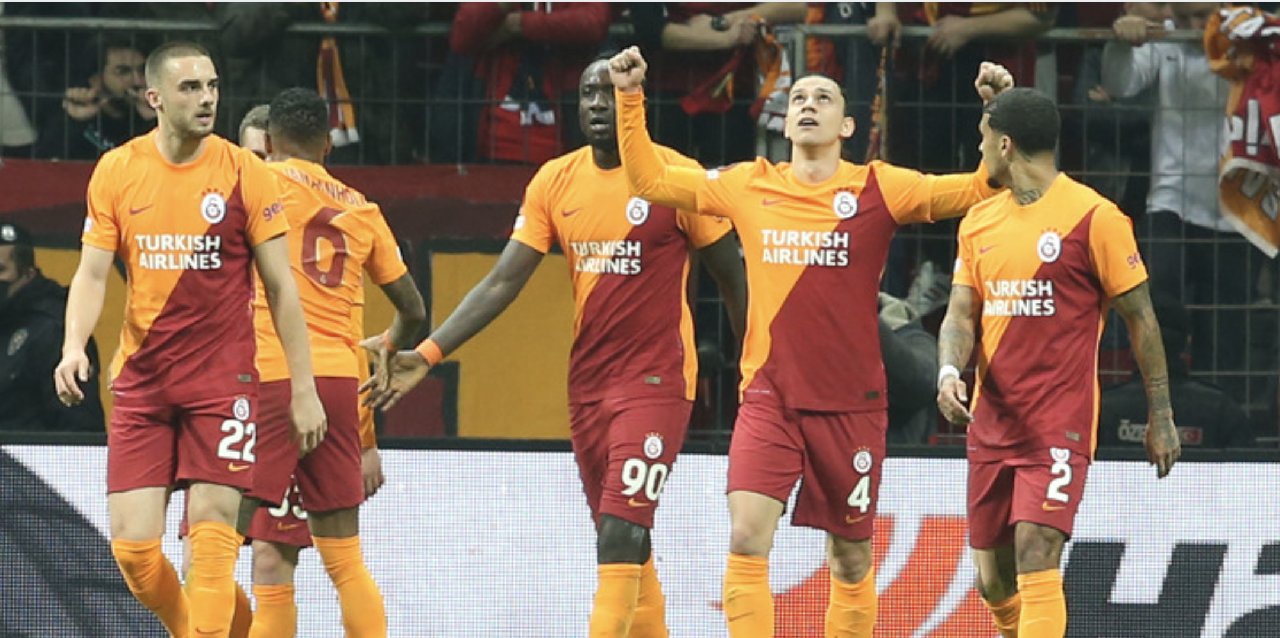 Galatasaray Marsilya'yı devirdi, turu garantiledi