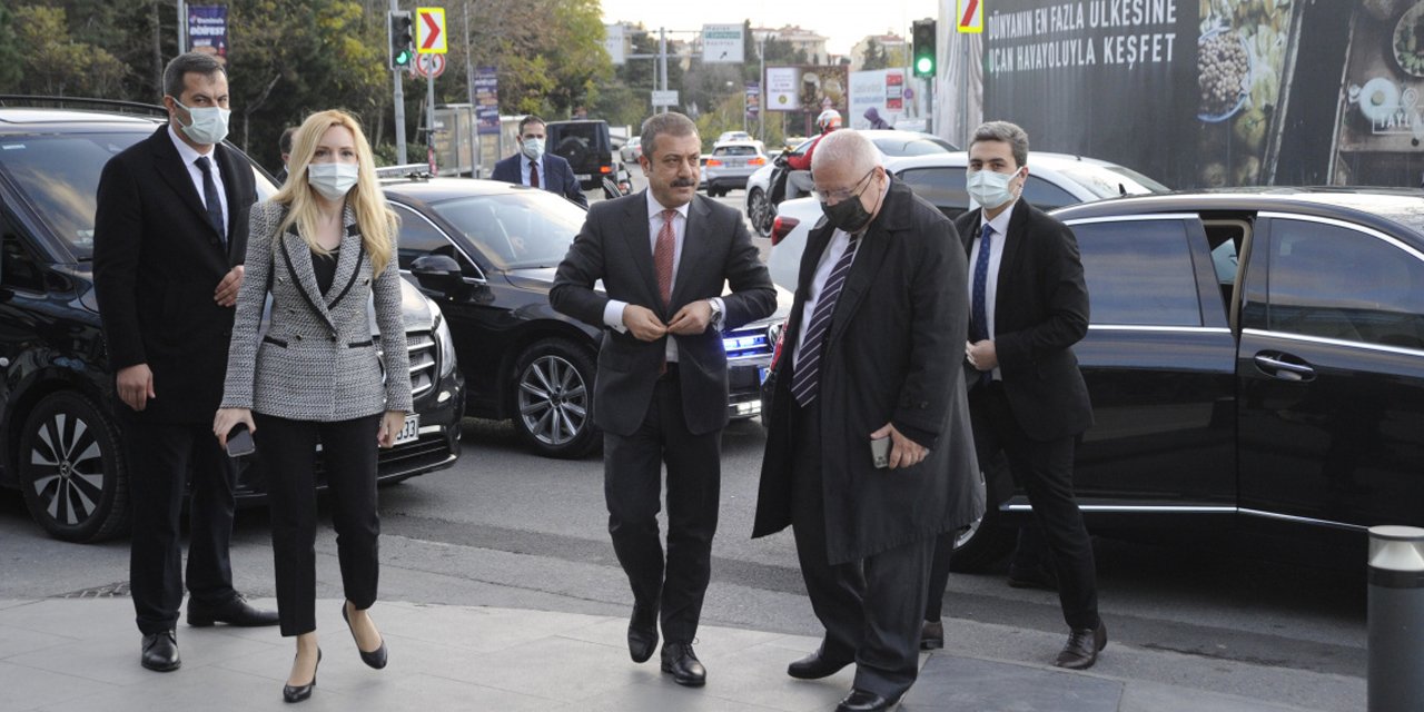 Ekonomi Zirvesi'nin perde arkası ortaya çıktı: Kavcıoğlu'nun bankalara döviz ricası