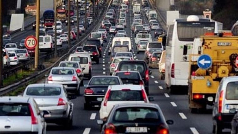Trafikteki araç sayısı Ocak-Ekim döneminde 948 bin adet arttı