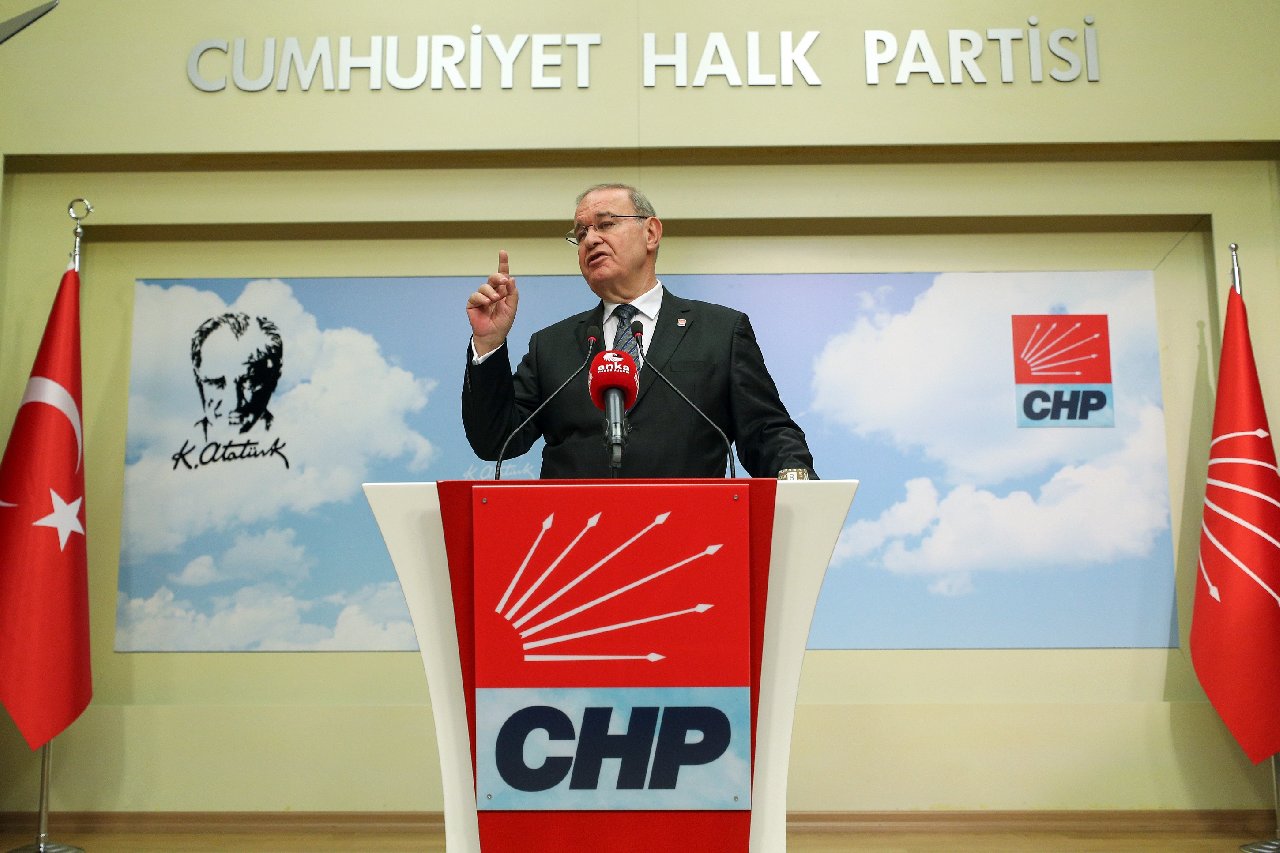 CHP'li Öztrak: 'Hemen seçim' demek için meydanlara iniyoruz