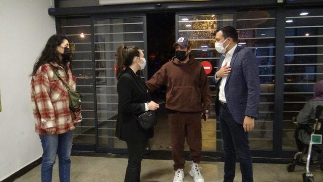 Murat Dalkılıç'ın hastanedeki endişeli bekleyişi