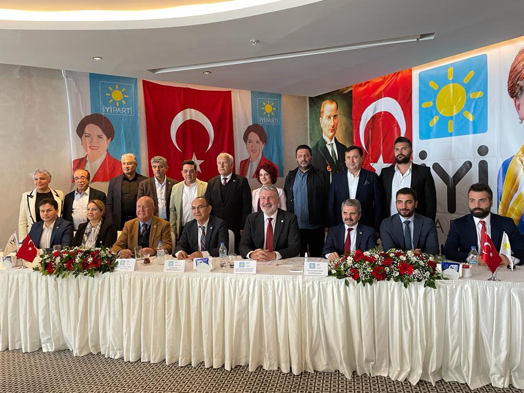 İYİ Parti Genel Başkan Yardımcısı Bahadır Erdem: Apo'ya terörist demeyen HDP ile iş tutmayız