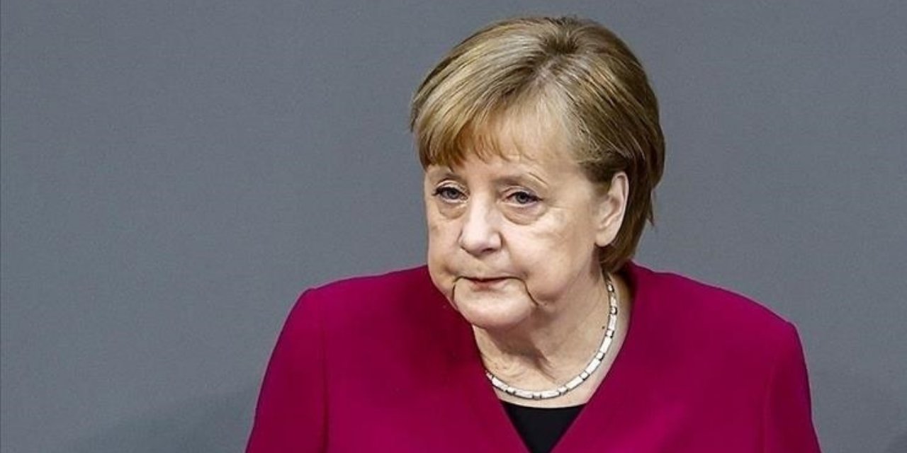 İşte Merkel'i ağlatan Selda Bağcan şarkısı...