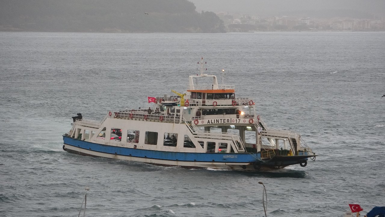 Çanakkale'de feribot seferlerine iptal