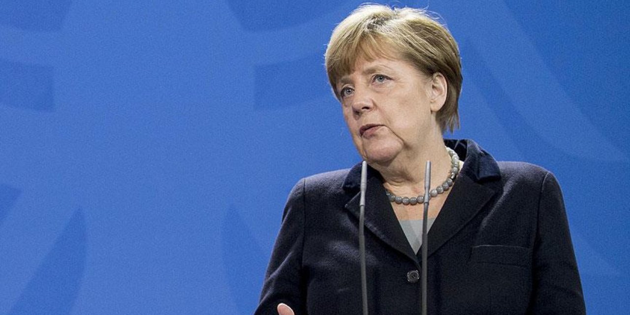 Merkel siyasete Punk marşıyla veda ediyor