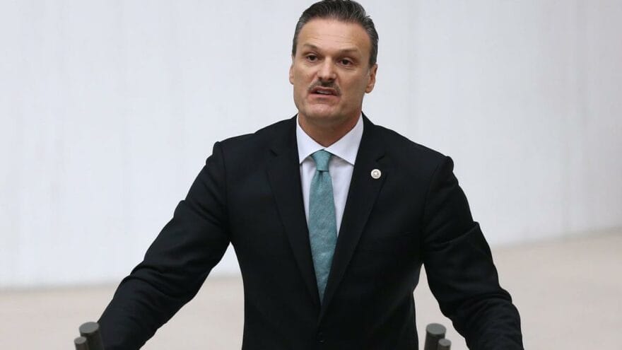 AKP’li Alpay Özalan, Kılıçdaroğlu'na 10 kez aynı soruyu sordu