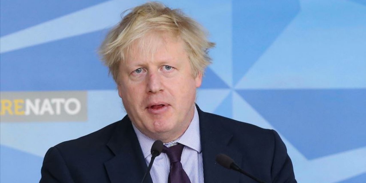 Boris Johnson'ın Covid-19 yasaklarını delen partisine tepki büyüyor