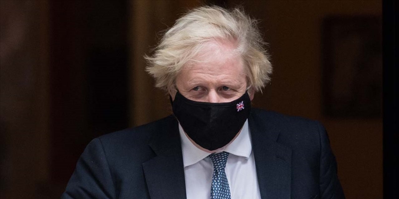 Boris Johnson, Noel partisi videosu için özür diledi