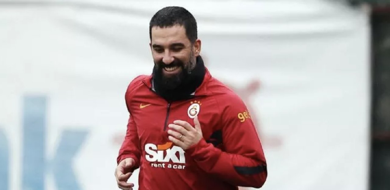 Arda Turan'dan liderlik paylaşımı: Roma'yı kim fethetti?