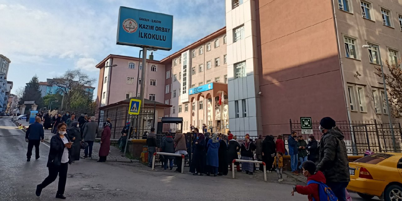 Öğretmen, 9 öğrenciye cinsel saldırıdan tutuklandı