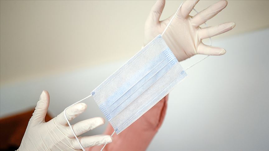 İspanya'da maske kullanma zorunluluğu geri getiriliyor