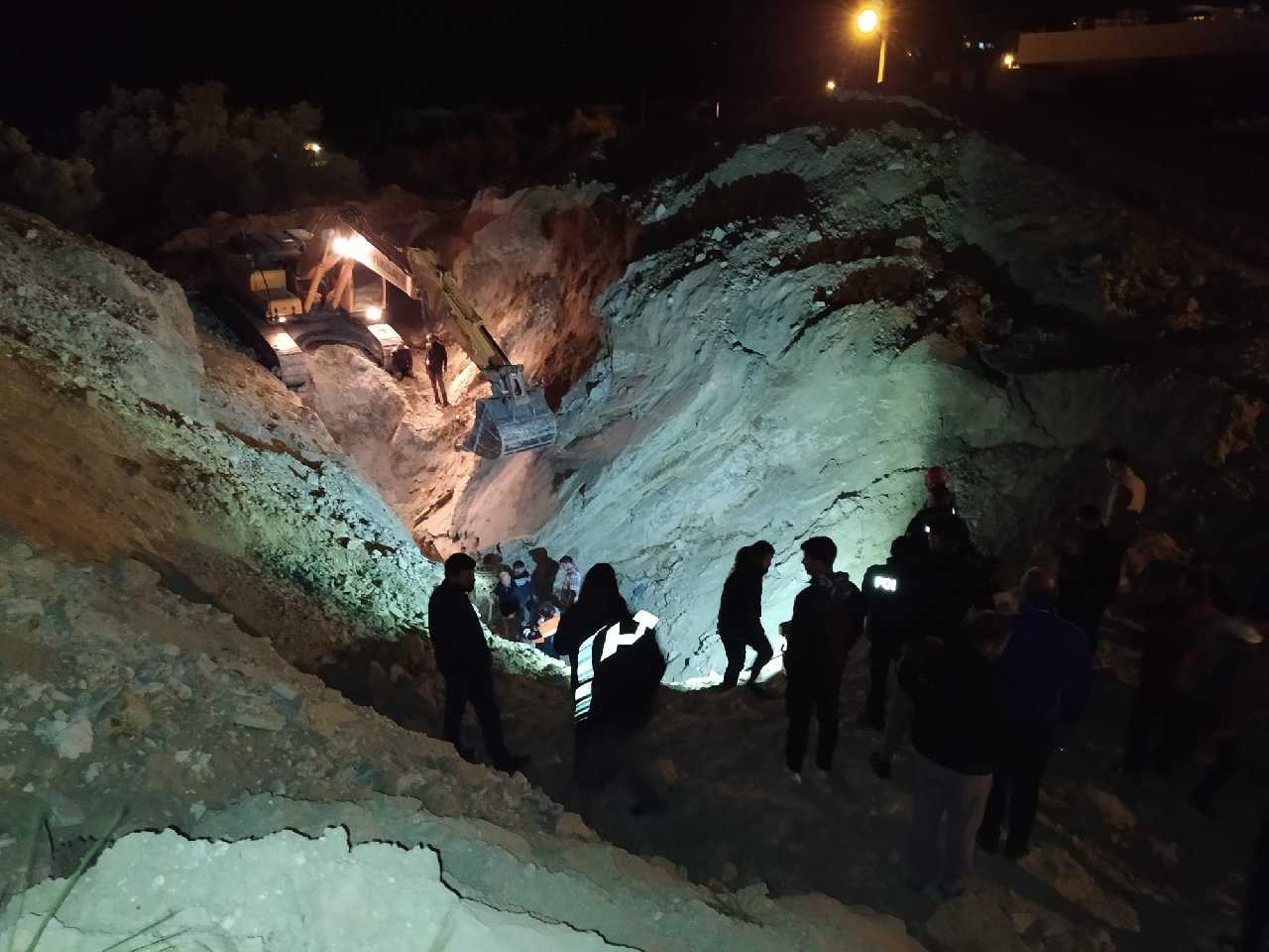 1 kişinin öldüğü kanalizasyon göçüğünde 3 tutuklama